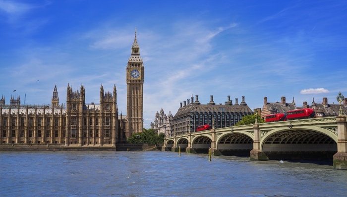 ?投行項目價 格戰白熱化：白菜價背后是困局還是籌謀？?