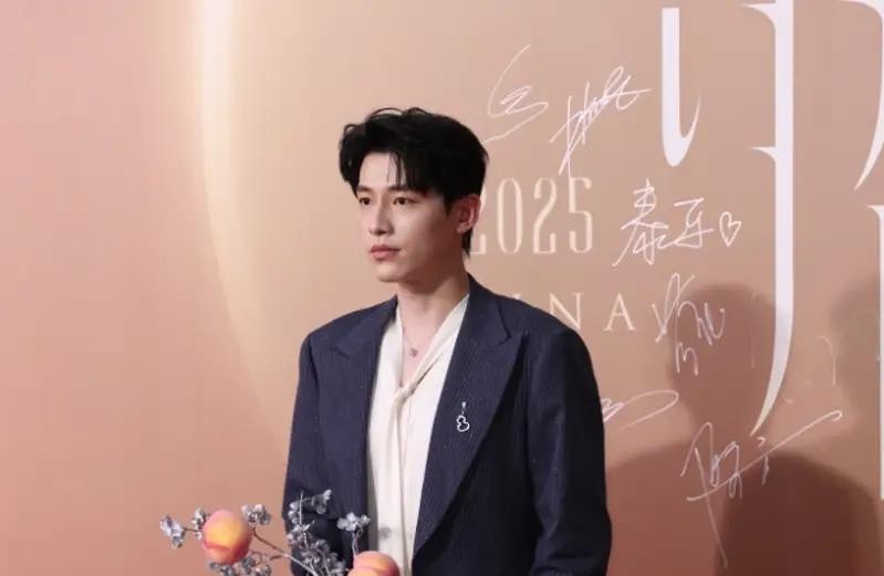 張國榮電影頻繁重映 這么多年為何人氣依舊不減？